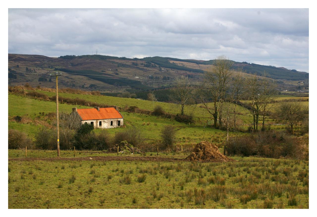Ash Lodge Moytirra Екстериор снимка